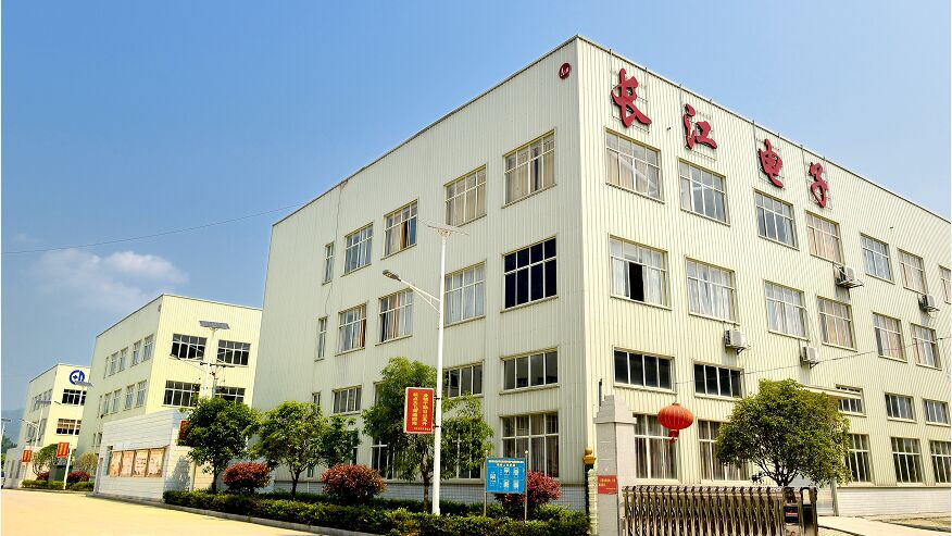 超純水機(jī)-婁底長江電子與成都奧邁科技簽訂超純水機(jī)購銷合同！