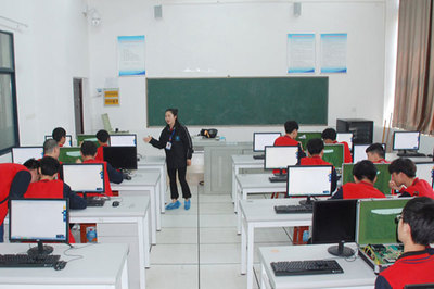 四川省峨眉山市職業(yè)技術(shù)學(xué)校 深耕計(jì)算機(jī)軟硬件及網(wǎng)絡(luò)技術(shù)開發(fā)，培育數(shù)字時(shí)代技能英才