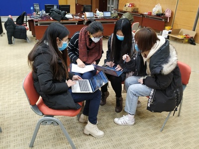 &ldquo;教育系統(tǒng)抗疫斗爭偉大實踐影像、海報展&rdquo;高校巡回展站走進北大